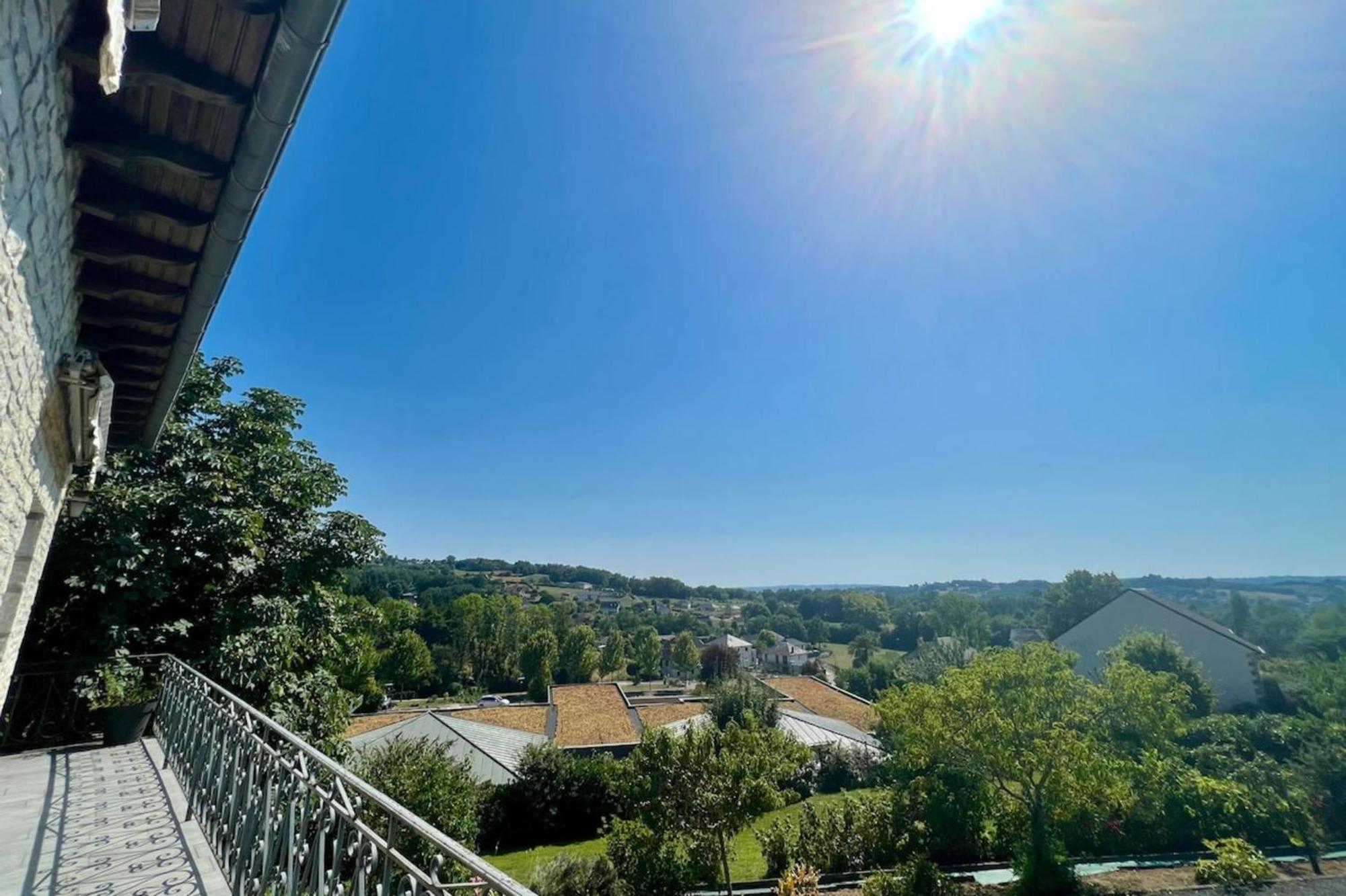 Villa La Baronnie - 11 Pers - Proche Brive -Jardin Ussac Exterior foto